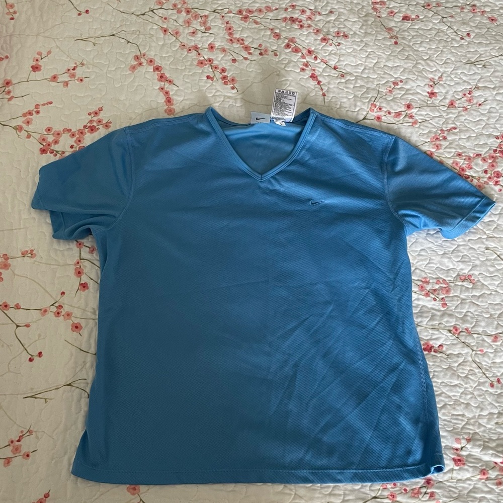Nike dry fit top